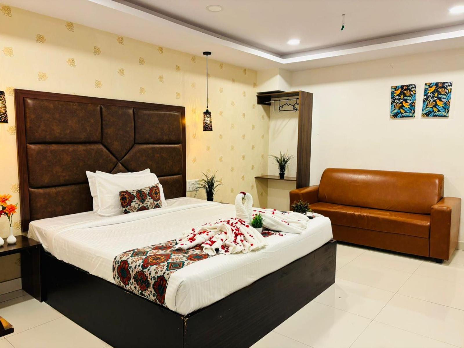 Hotel Oak By Signature Airport Zone Hyderabad Shamshabad Eksteriør billede